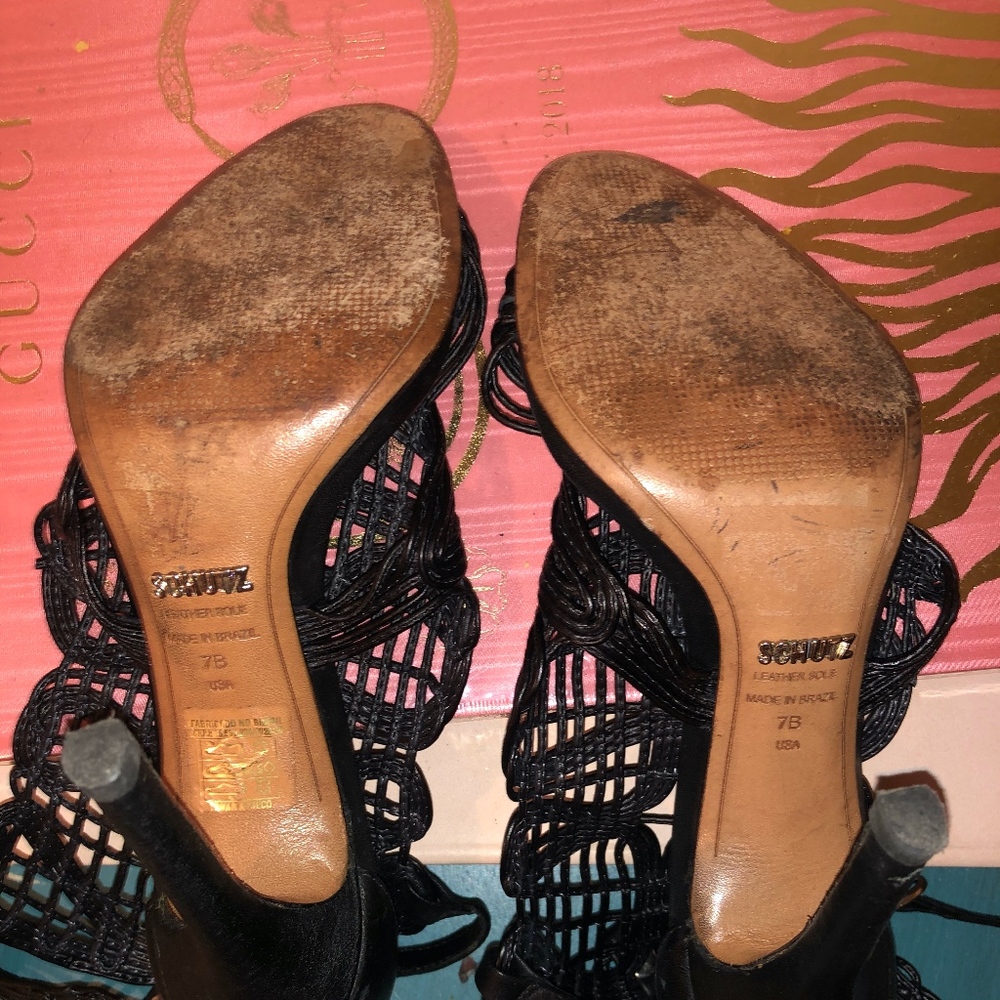 SCHUTZ - Picture 5 of 5